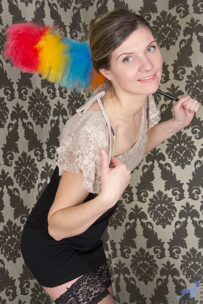 Anilos 'Frisky Old Lady' starring Agatha (Photo 1)