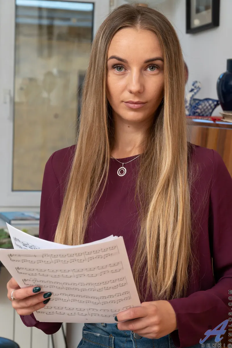 Anilos 'Sensual And Slow' starring Bekki (Photo 2)