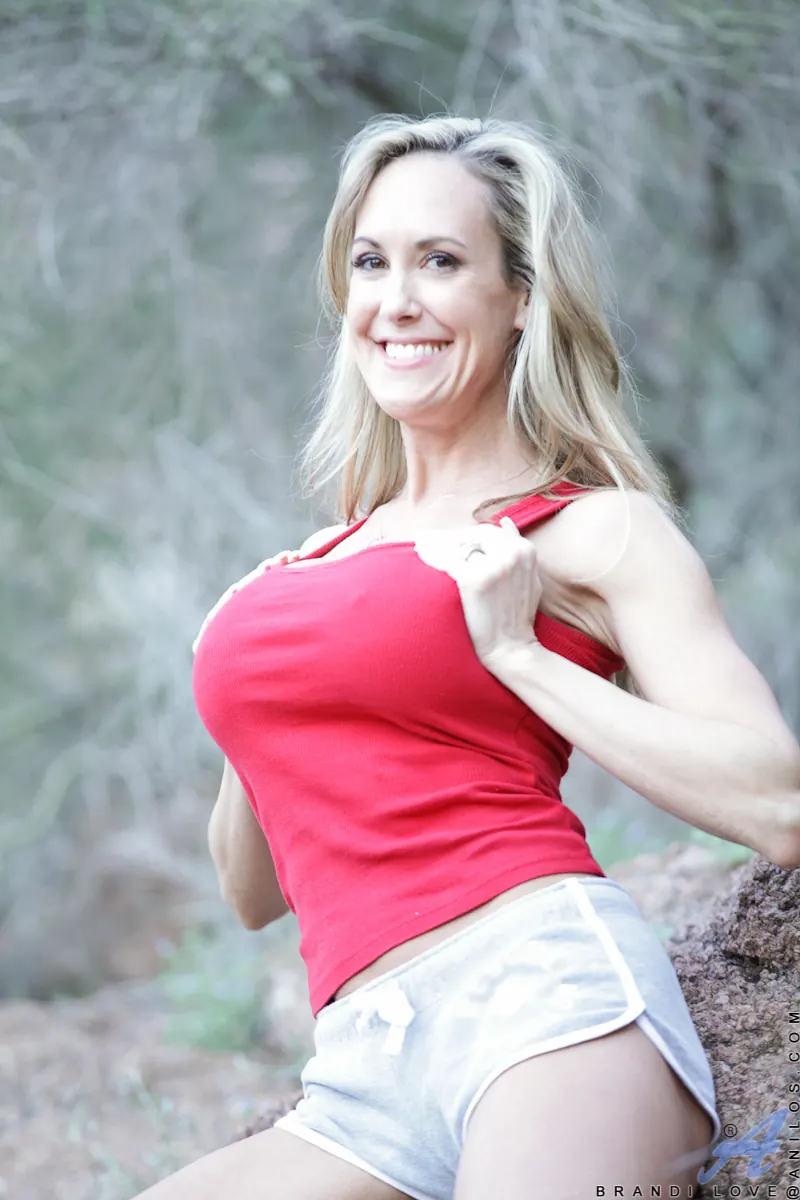 Brandi Love in 'Enjoying The Outdoors' from 'Anilos' (Photo 5) Anilos 'Enjoying The Outdoors' starring Brandi Love (Photo 5)
