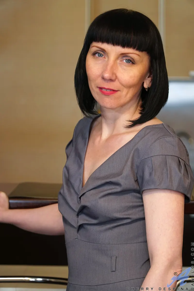 Anilos 'Mature Spinner' starring Cherry Despina (Photo 1)