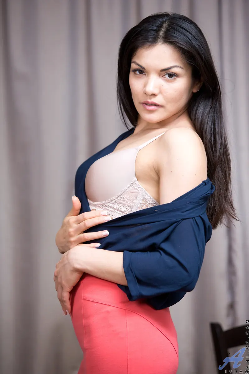 Anilos 'Brunette Beauty' starring Isha (Photo 2)