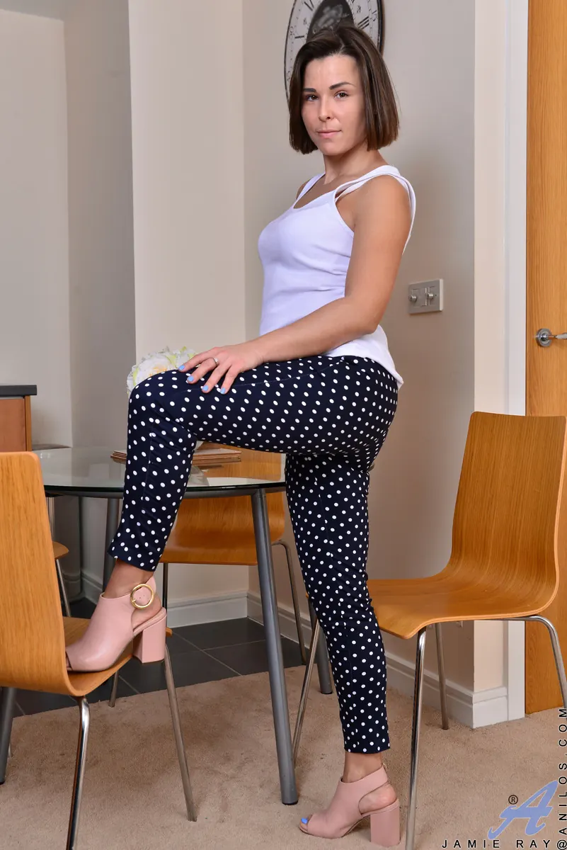 Anilos 'Great Tits' starring Jamie Ray (Photo 2)