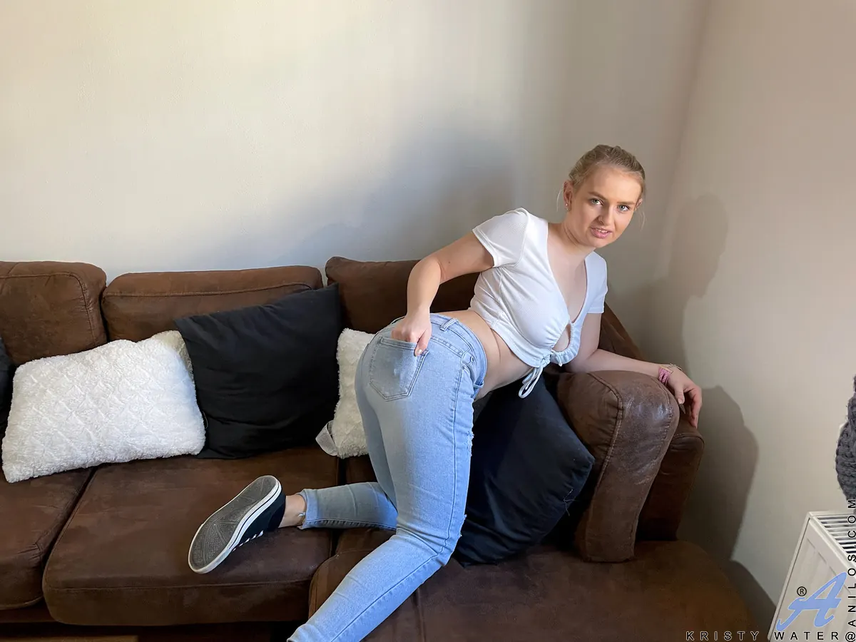 Kristy Water in 'Afternoon Fun' from 'Anilos' (Photo 2) Anilos 'Afternoon Fun' starring Kristy Water (Photo 2)