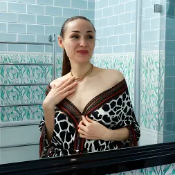 Macy Ann in Wild One (Photo 1) Macy Ann in 'Anilos' Wild One (Thumbnail 1)