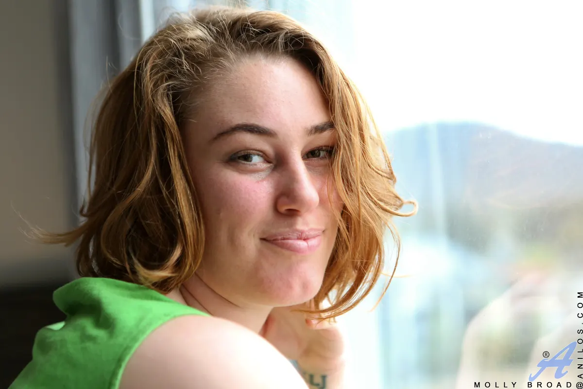 Anilos 'Natural Redhead' starring Molly Broad (Photo 2)