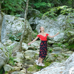 Olivia Trunk in 'Anilos' Begging For It (Thumbnail 1)