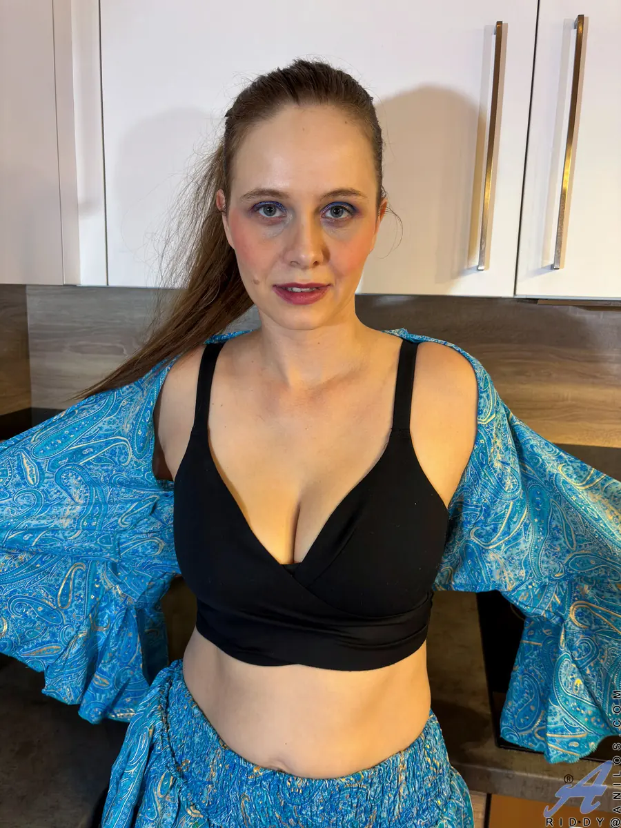 Anilos 'Blue Flare' starring Riddy (Photo 4)