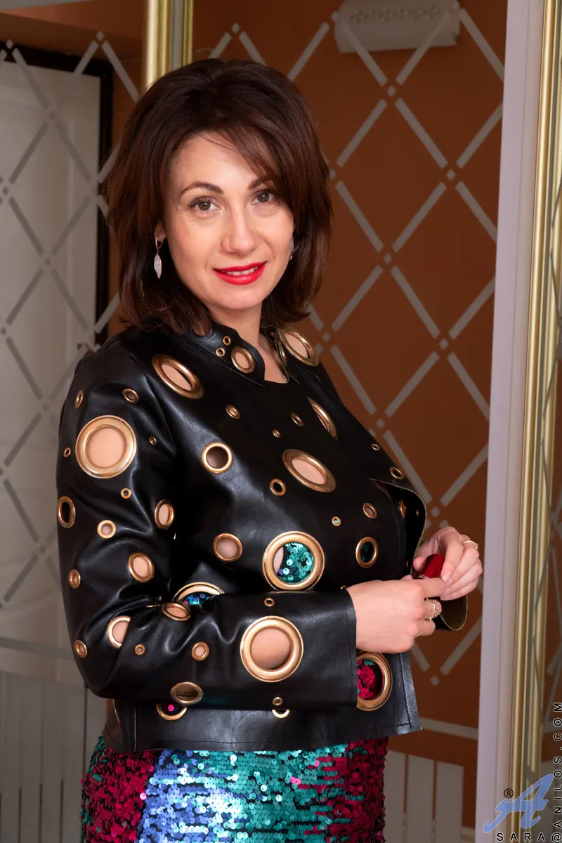 Anilos 'Love To Tease' starring Sara (Photo 1)