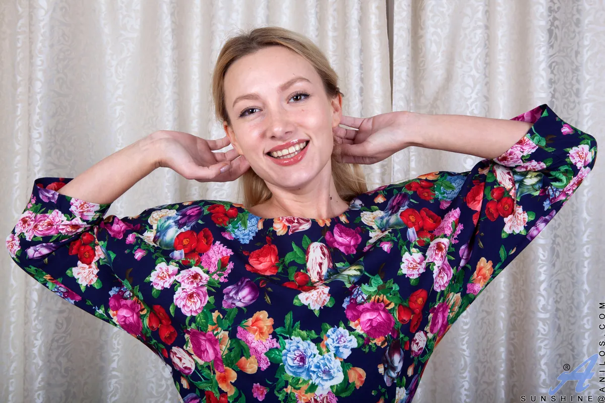 Anilos 'Nude For You' starring Sunshine (Photo 3)