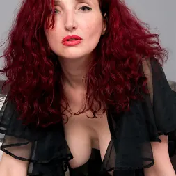 Zinnia Blue in 'Anilos' Foxy Redhead (Thumbnail 4)